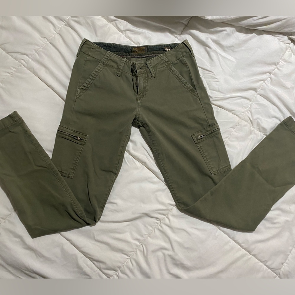 Lucky brand women’s cargo jeans - Picture 2 of 4